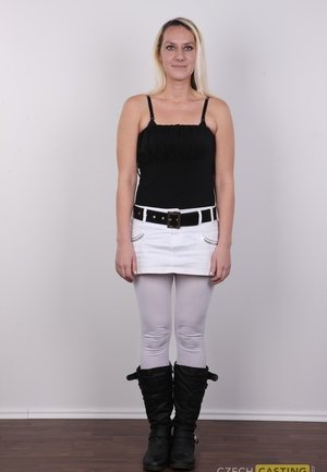 18 year old blond with big tits Aislin wets and fingers her pink slit in a tub